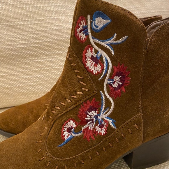 Carlos Vivian Brown Western Suede Bootie w Floral Embroidering / Size 8 - Picture 8 of 11